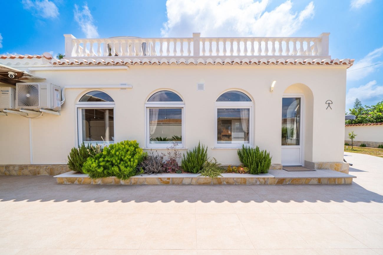 4 camera da letto Villa in vendita in Torrevieja con piscina garage - 1.350.000 € (Rif: 9963130)