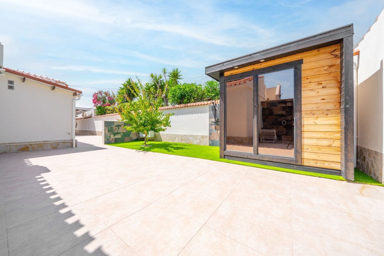 4 camera da letto Villa in vendita in Torrevieja con piscina garage - 1.350.000 € (Rif: 9963130)