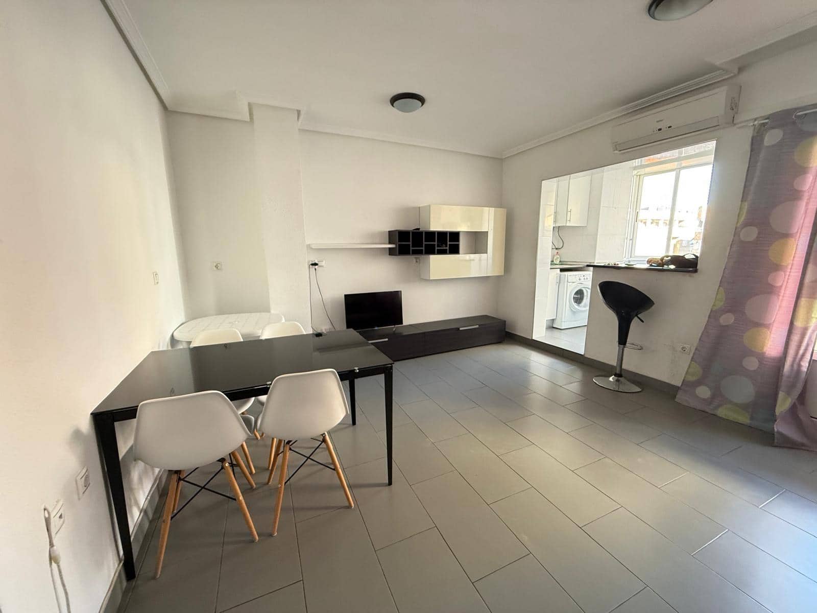 1 Zimmer Apartment zu verkaufen in Torrevieja - 156.900 € (Ref: 9963135)