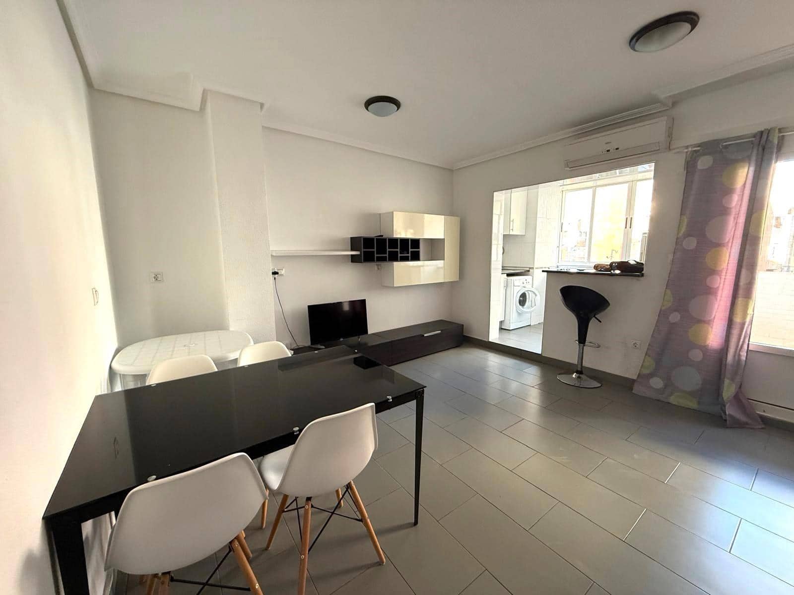 1 Zimmer Apartment zu verkaufen in Torrevieja - 156.900 € (Ref: 9963135)