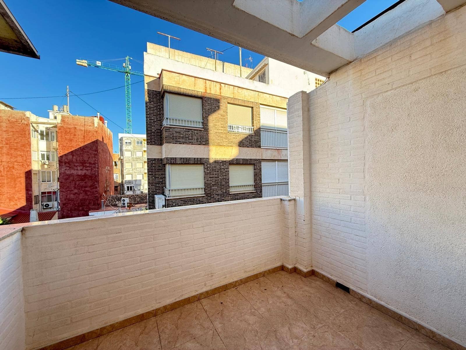 1 Zimmer Apartment zu verkaufen in Torrevieja - 156.900 € (Ref: 9963135)
