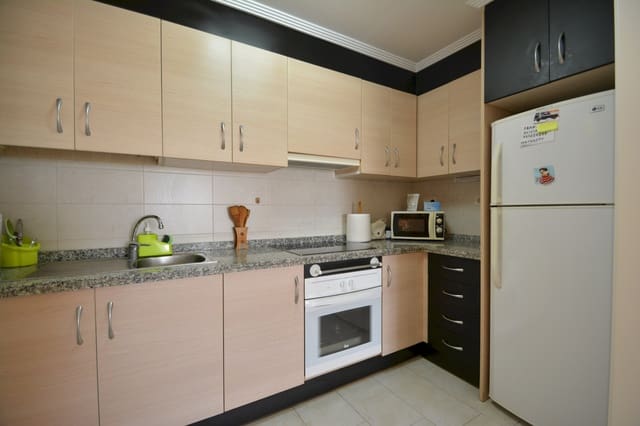 Apartamento de 2 habitaciones en Guardamar del Segura en venta - 218.000 € (Ref: 9963138)