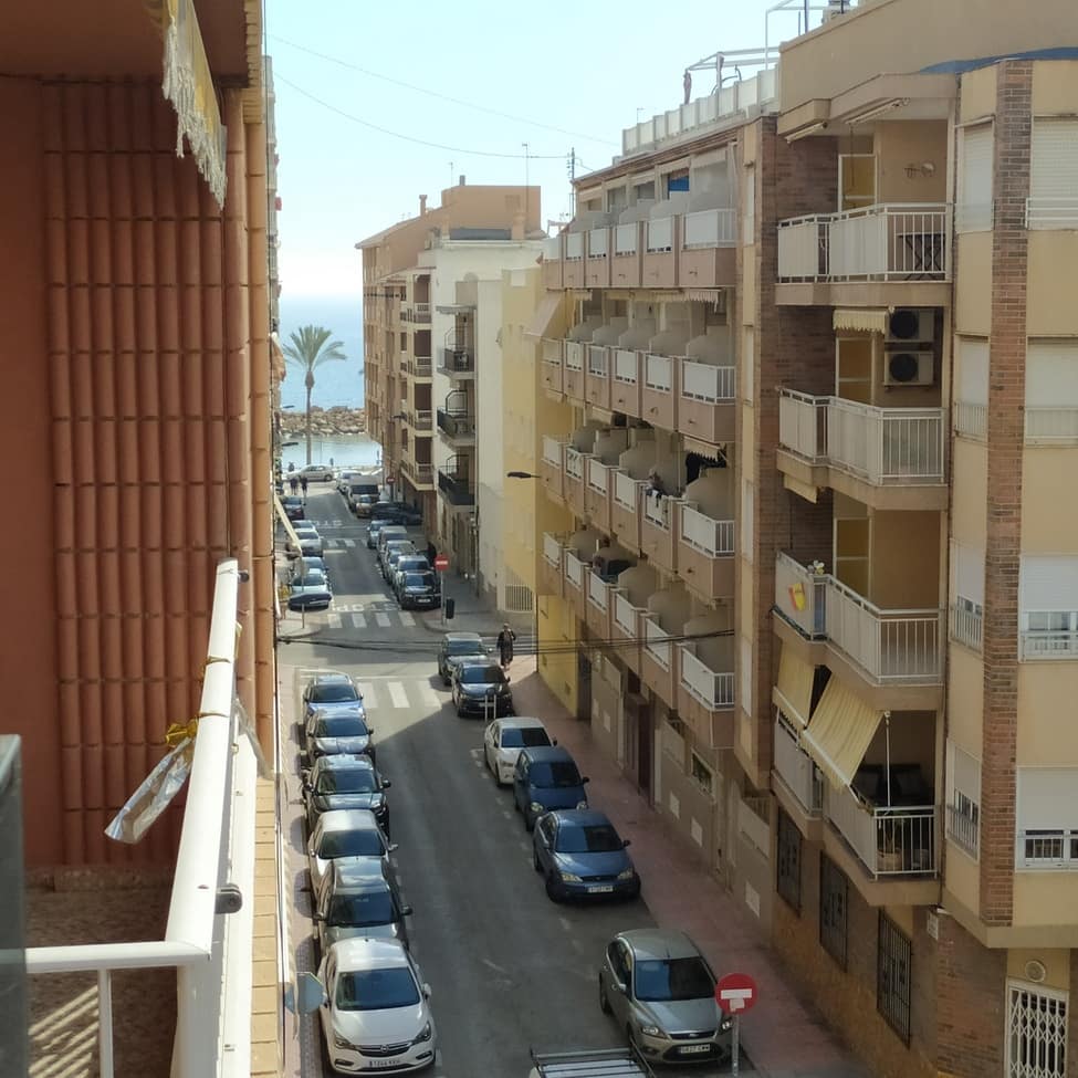 2 quarto Apartamento para venda em Torrevieja com piscina - 300 000 € (Ref: 9963140)