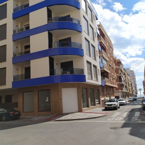 2 soveværelse Lejlighed til salg i Centro, Torrevieja med swimmingpool - € 300.000 (Ref: 9963140)