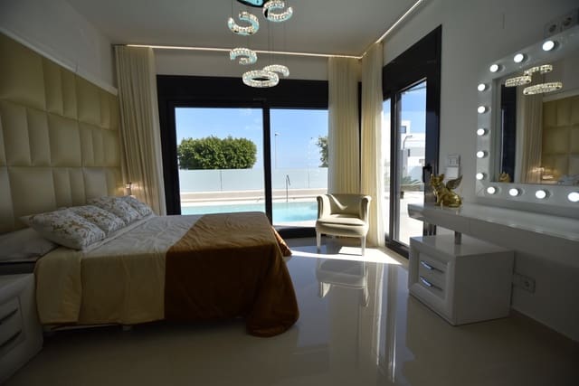 5 sypialnia Willa na sprzedaż w San Miguel de Salinas - 995 000 € (Ref: 9963142)