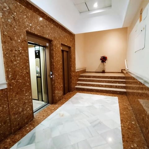 2 soveværelse Lejlighed til salg i Centro, Torrevieja - € 159.000 (Ref: 9963143)