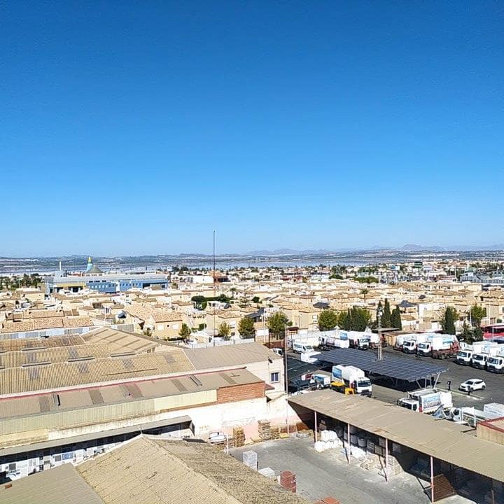 2 soveværelse Lejlighed til salg i Torrevieja - € 159.000 (Ref: 9963143)