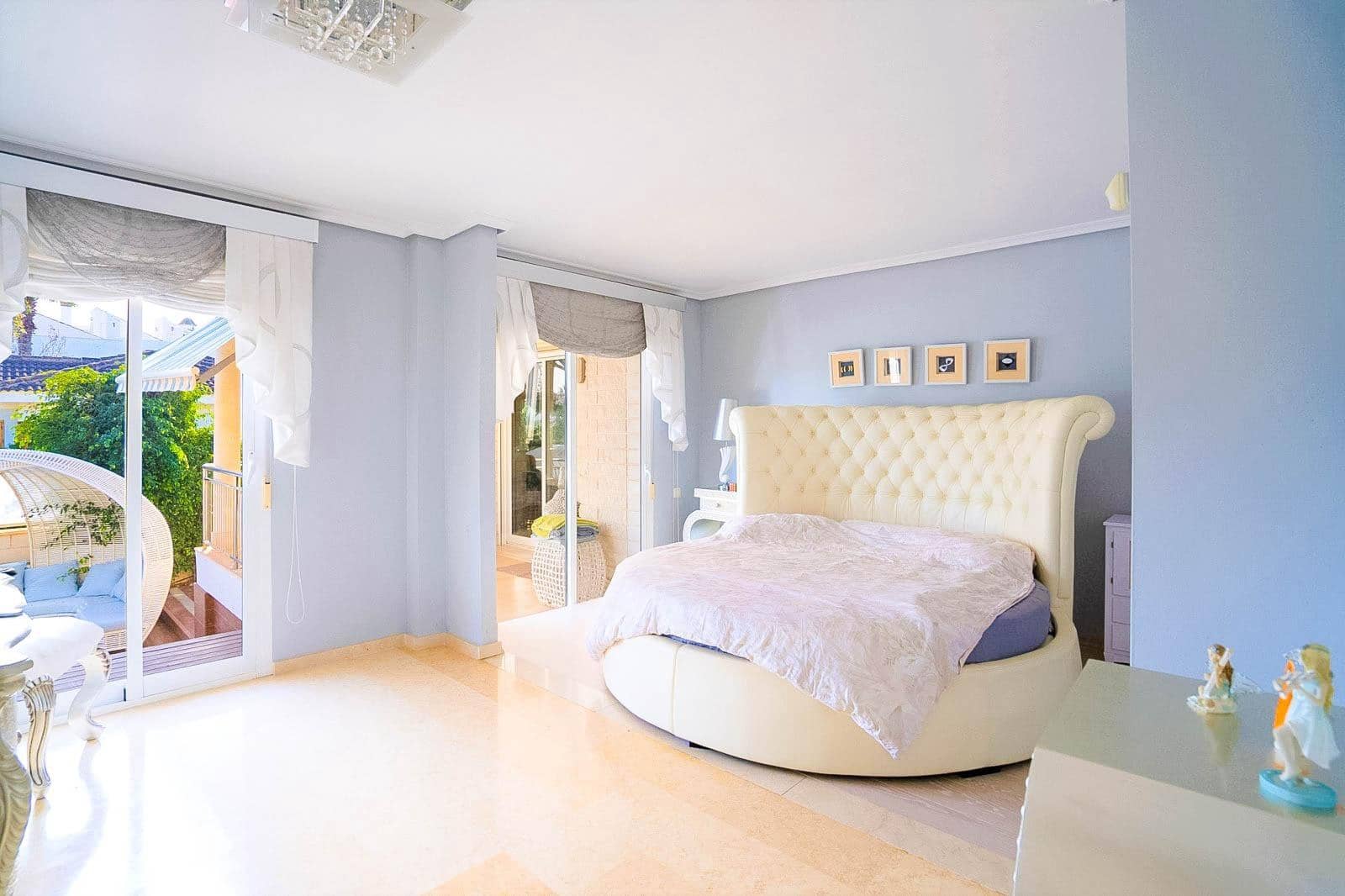 5 bedroom Villa for sale in La Mata with pool - € 1,170,000 (Ref: 9963147)