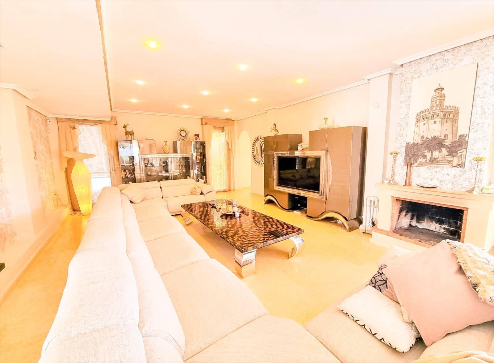 5 bedroom Villa for sale in La Mata with pool - € 1,170,000 (Ref: 9963147)