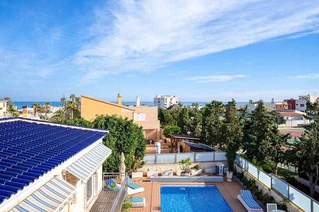 5 soverom Villa til salgs i La Mata, Torrevieja med svømmebasseng - € 1 170 000 (Ref: 9963147)