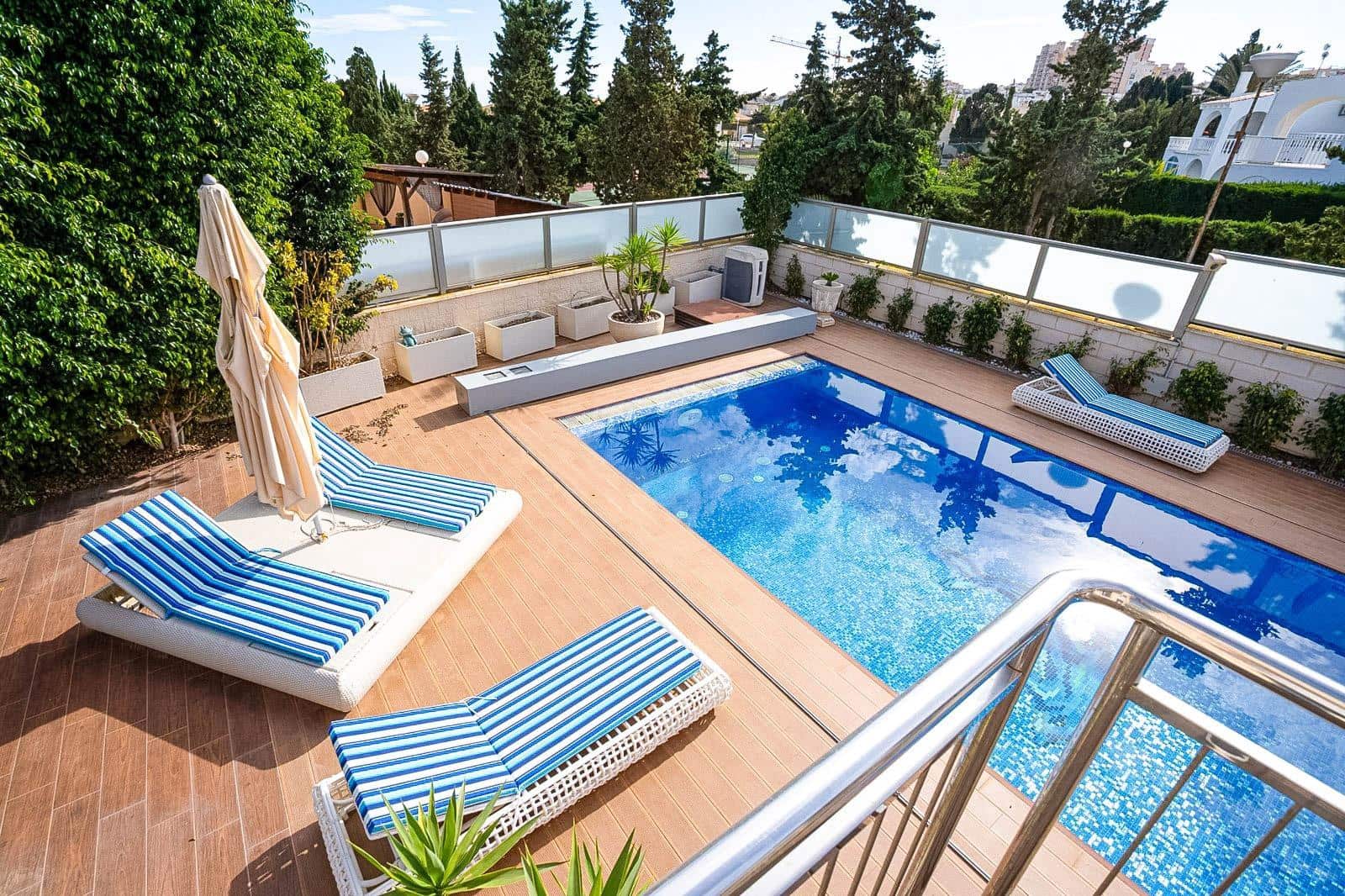 5 bedroom Villa for sale in La Mata with pool - € 1,170,000 (Ref: 9963147)