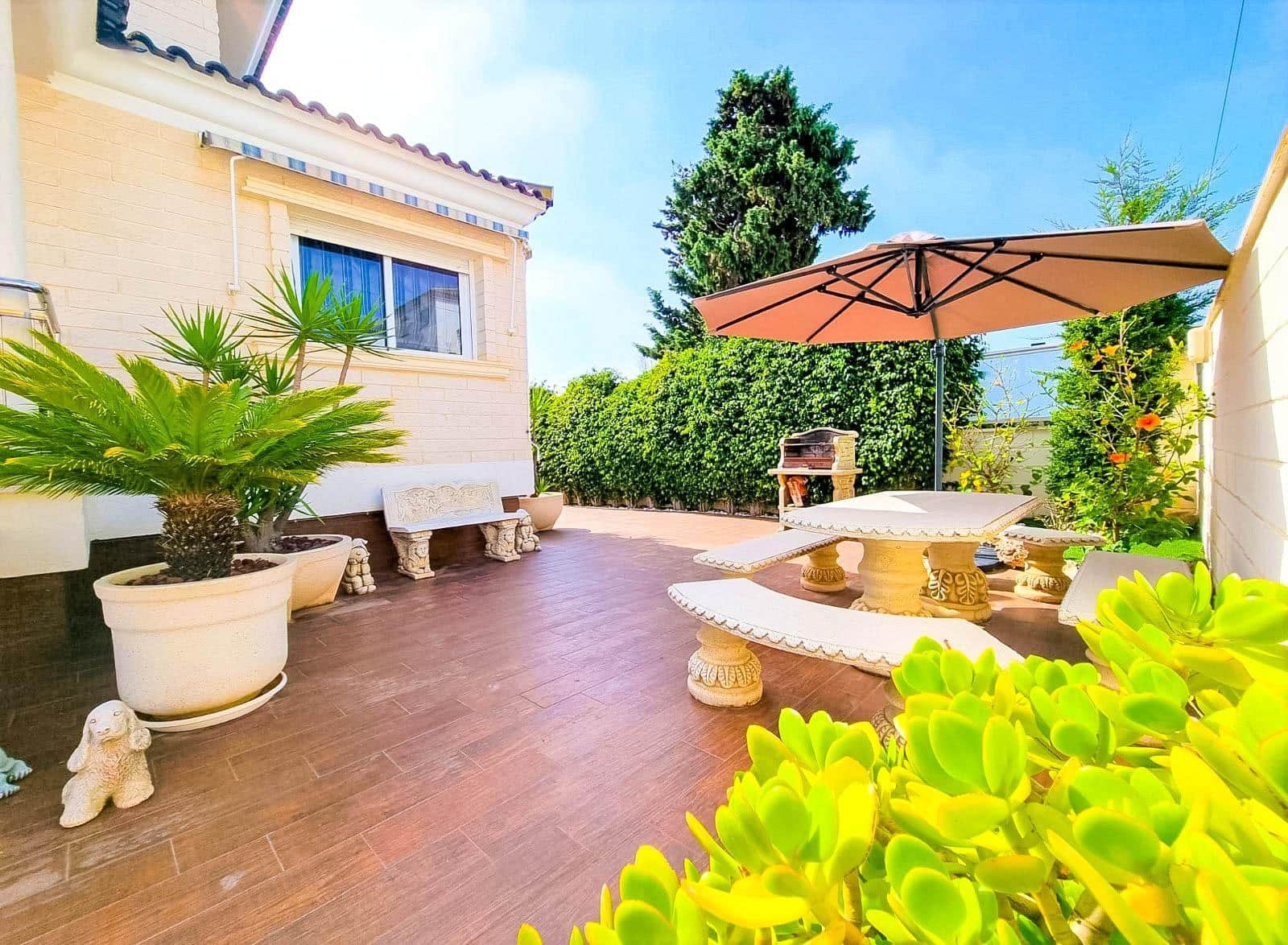5 bedroom Villa for sale in La Mata with pool - € 1,170,000 (Ref: 9963147)