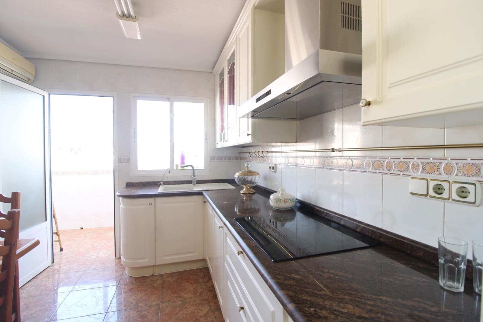 3 sovrum Lägenhet till salu i Torrevieja - 239 000 € (Ref: 9963150)