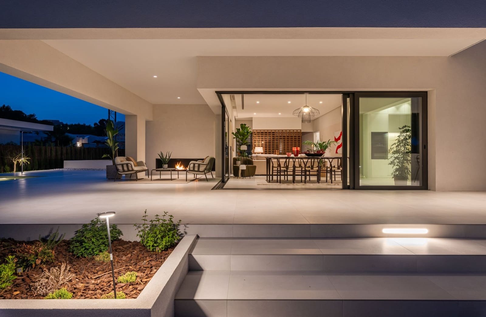 3 bedroom Villa for sale in San Miguel de Salinas with garage - € 2,550,000 (Ref: 9963162)