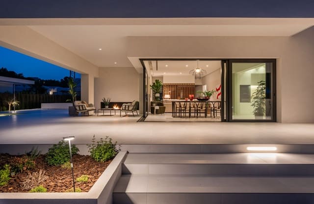 3 soverom Villa til salgs i San Miguel de Salinas med garasje - € 2 550 000 (Ref: 9963162)