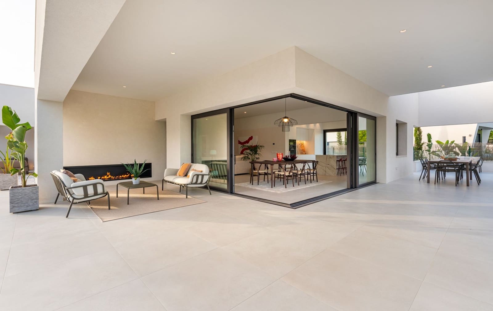 3 bedroom Villa for sale in San Miguel de Salinas with garage - € 2,550,000 (Ref: 9963162)