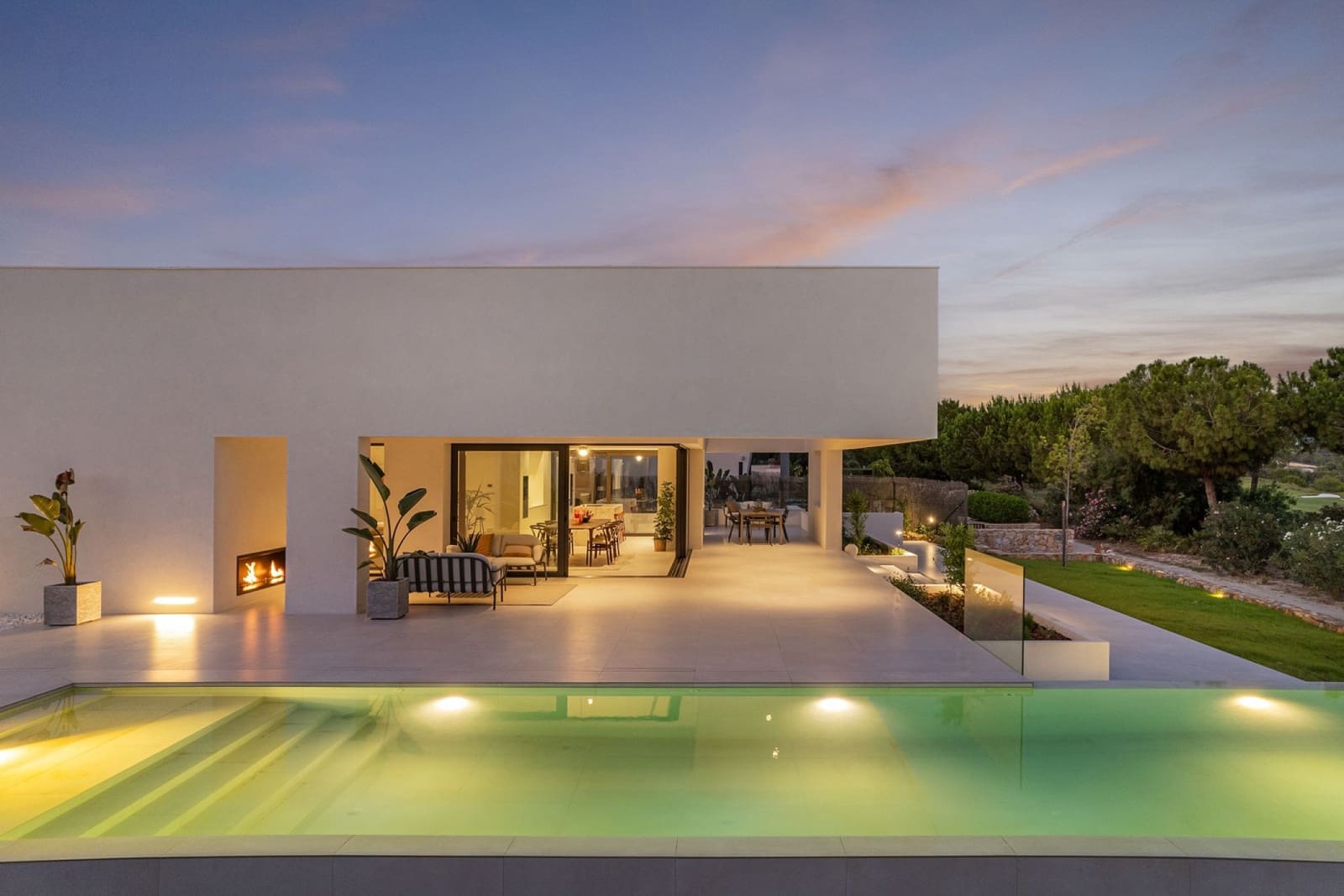 3 bedroom Villa for sale in San Miguel de Salinas with garage - € 2,550,000 (Ref: 9963162)