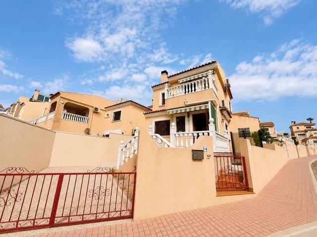 2 soveværelse Villa til salg i Villamartin, Orihuela - € 218.000 (Ref: 9973404)