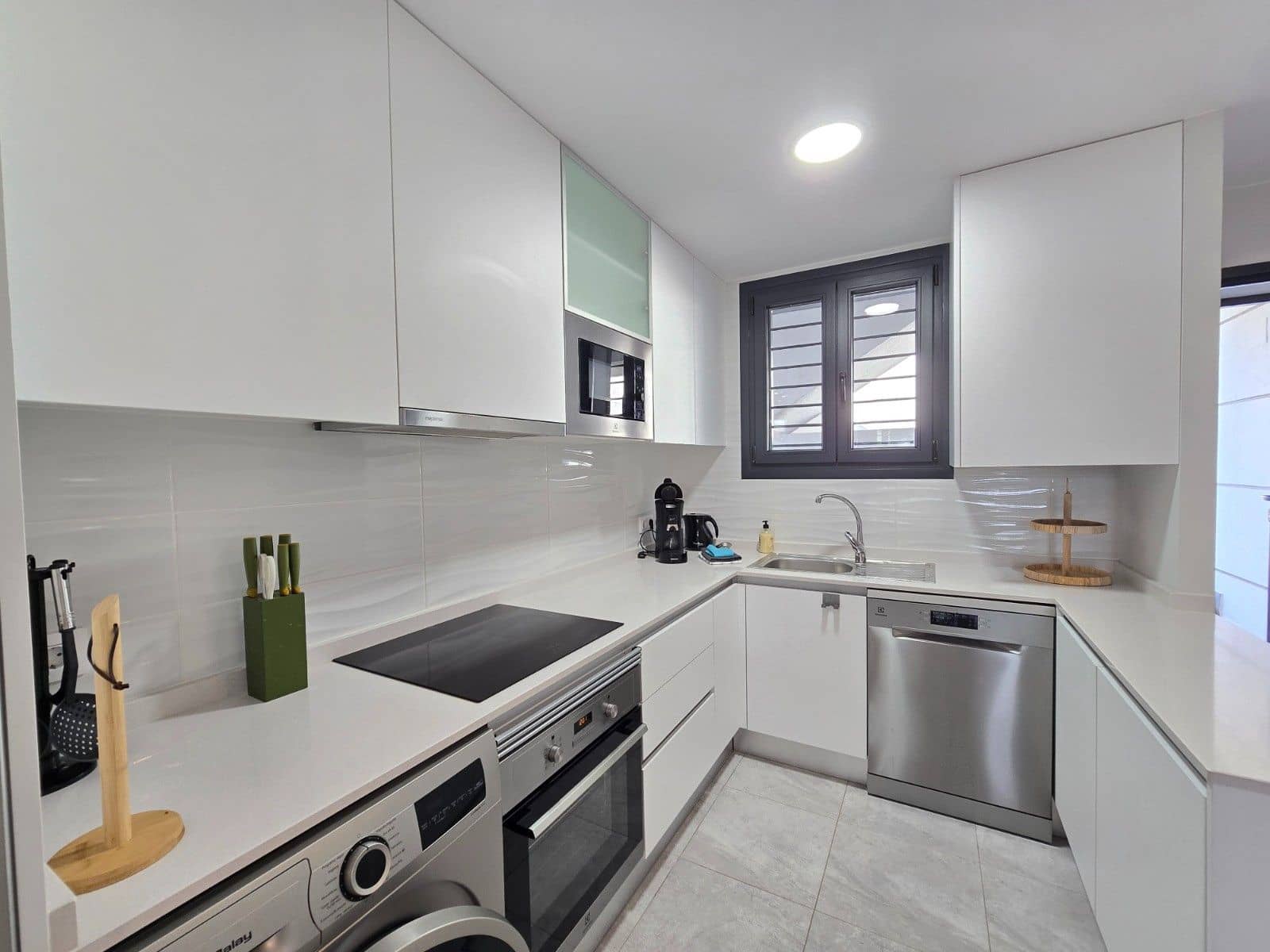 2 soverom Leilighet til salgs i Filipinas - € 249 999 (Ref: 9973407)