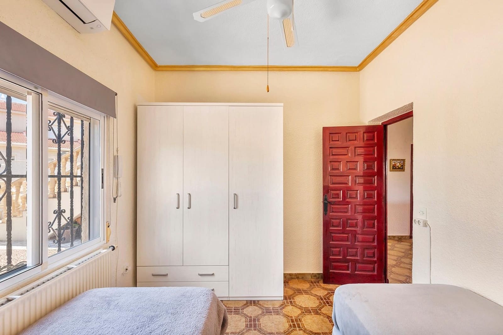Chalet de 3 habitaciones en Rojales en venta con piscina garaje - 389.500 € (Ref: 9973410)
