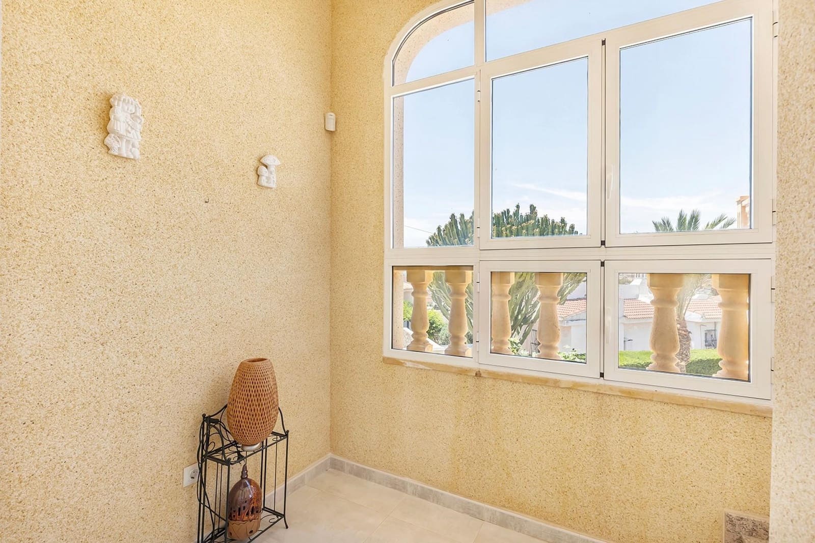 Chalet de 3 habitaciones en Rojales en venta con piscina garaje - 389.500 € (Ref: 9973410)