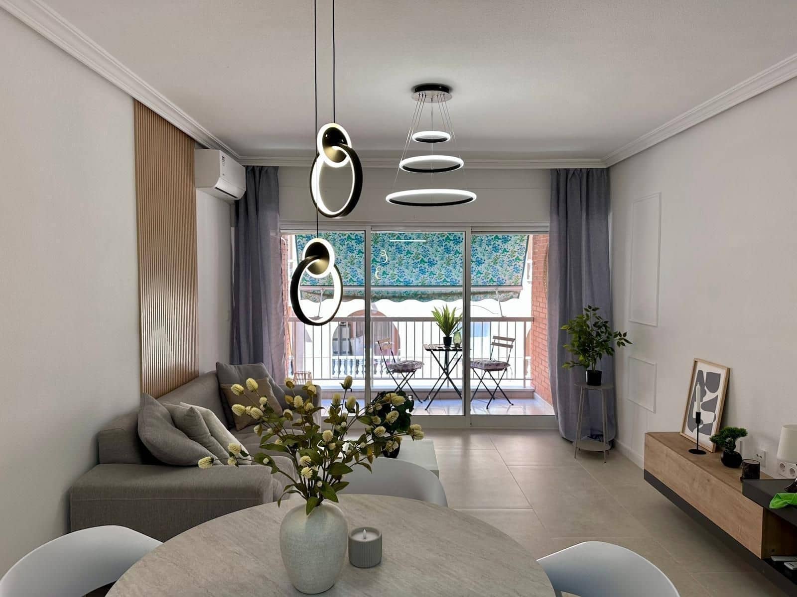 2 soverom Leilighet til salgs i Torrevieja - € 189 900 (Ref: 9973418)