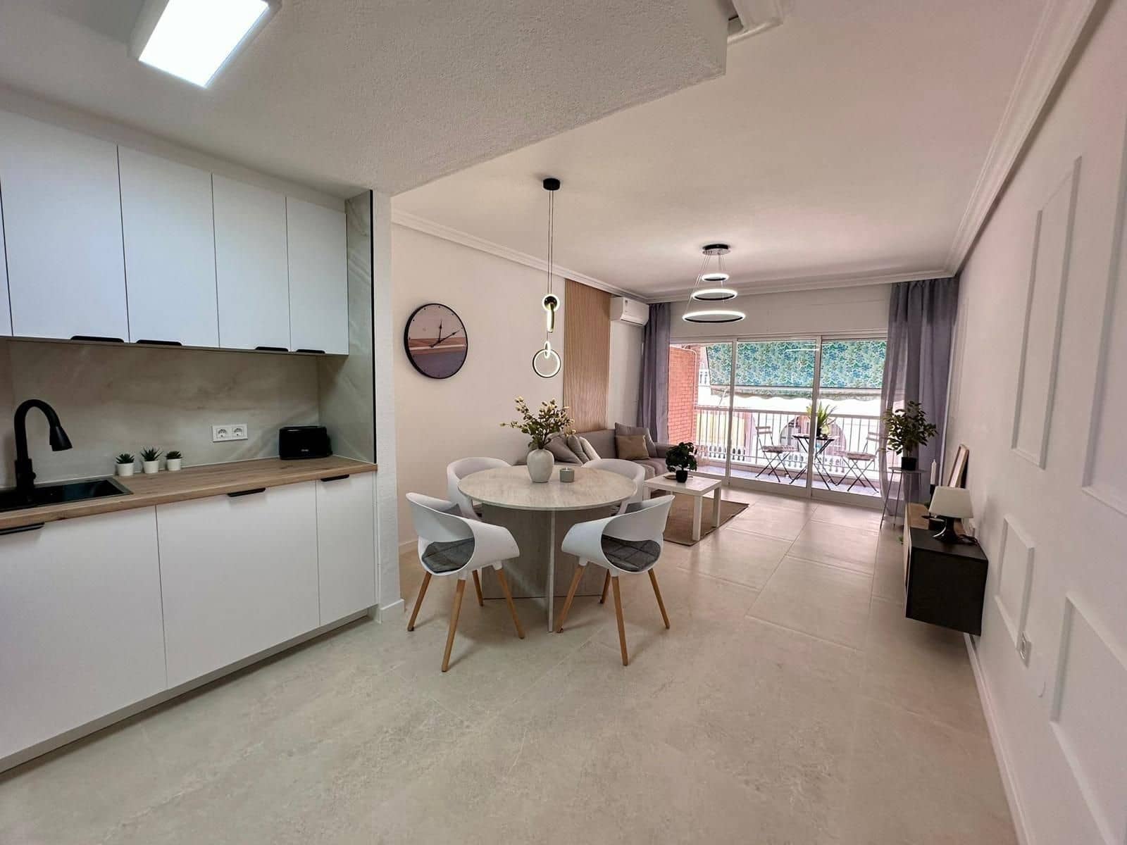 2 soverom Leilighet til salgs i Torrevieja - € 189 900 (Ref: 9973418)