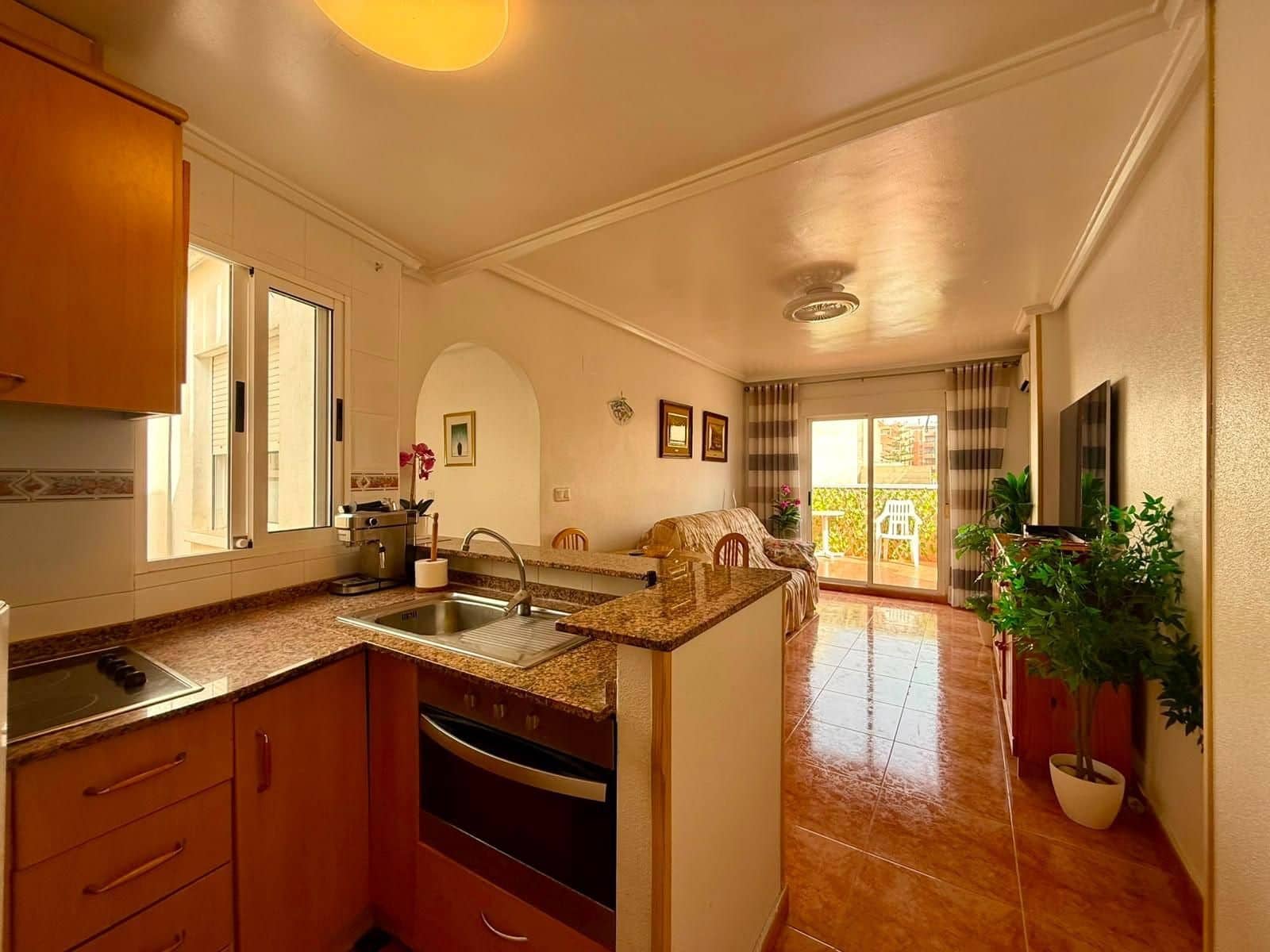 3 soveværelse Penthouse til salg i Torrevieja - € 199.900 (Ref: 9983096)