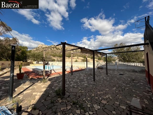 3 chambre Villa/Maison à vendre à Jijona / Xixona avec piscine - 193 000 € (Ref: 9509682)