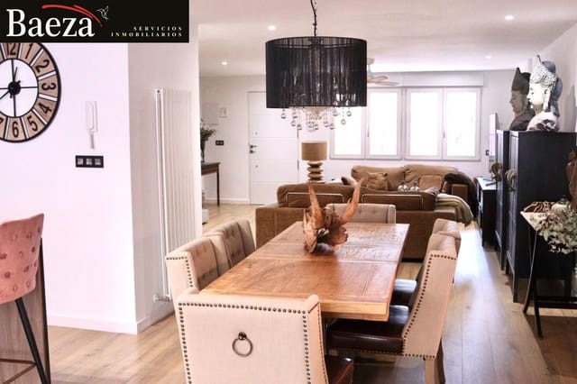 4 soverom Bungalow til salgs i Alicante by med svømmebasseng garasje - € 590 000 (Ref: 9509684)