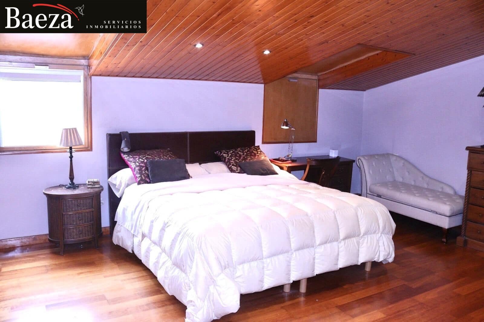 4 soverom Bungalow til salgs i Alicante by med svømmebasseng garasje - € 590 000 (Ref: 9509684)