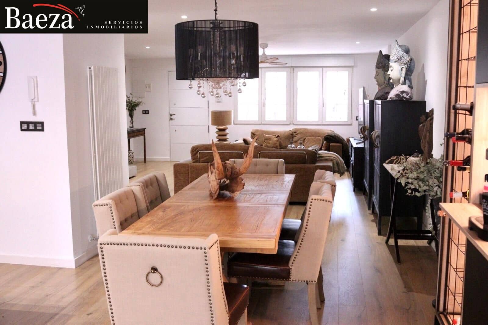 4 soverom Bungalow til salgs i Alicante by med svømmebasseng garasje - € 590 000 (Ref: 9509684)