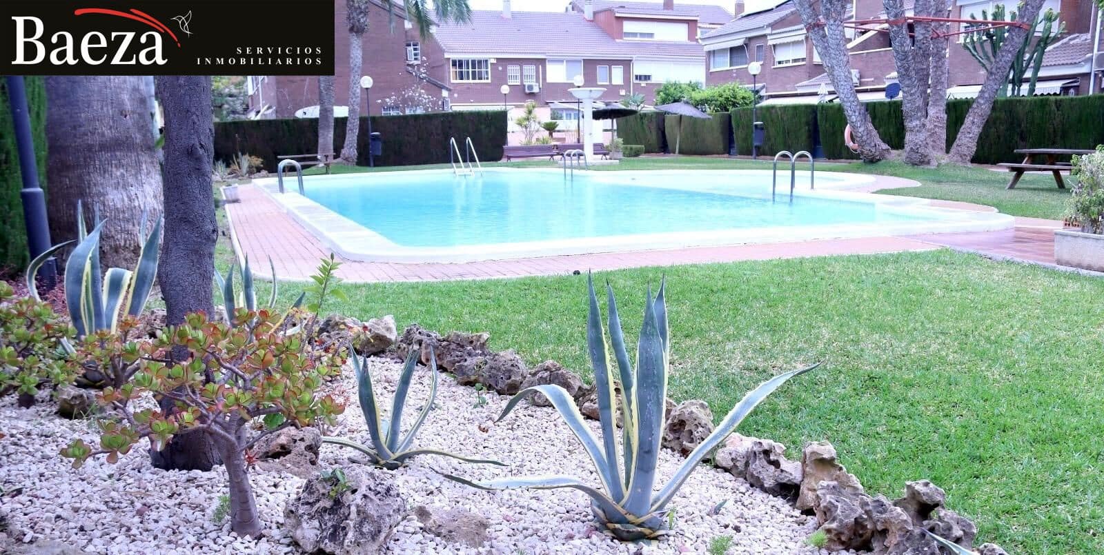 4 soverom Bungalow til salgs i Alicante by med svømmebasseng garasje - € 590 000 (Ref: 9509684)