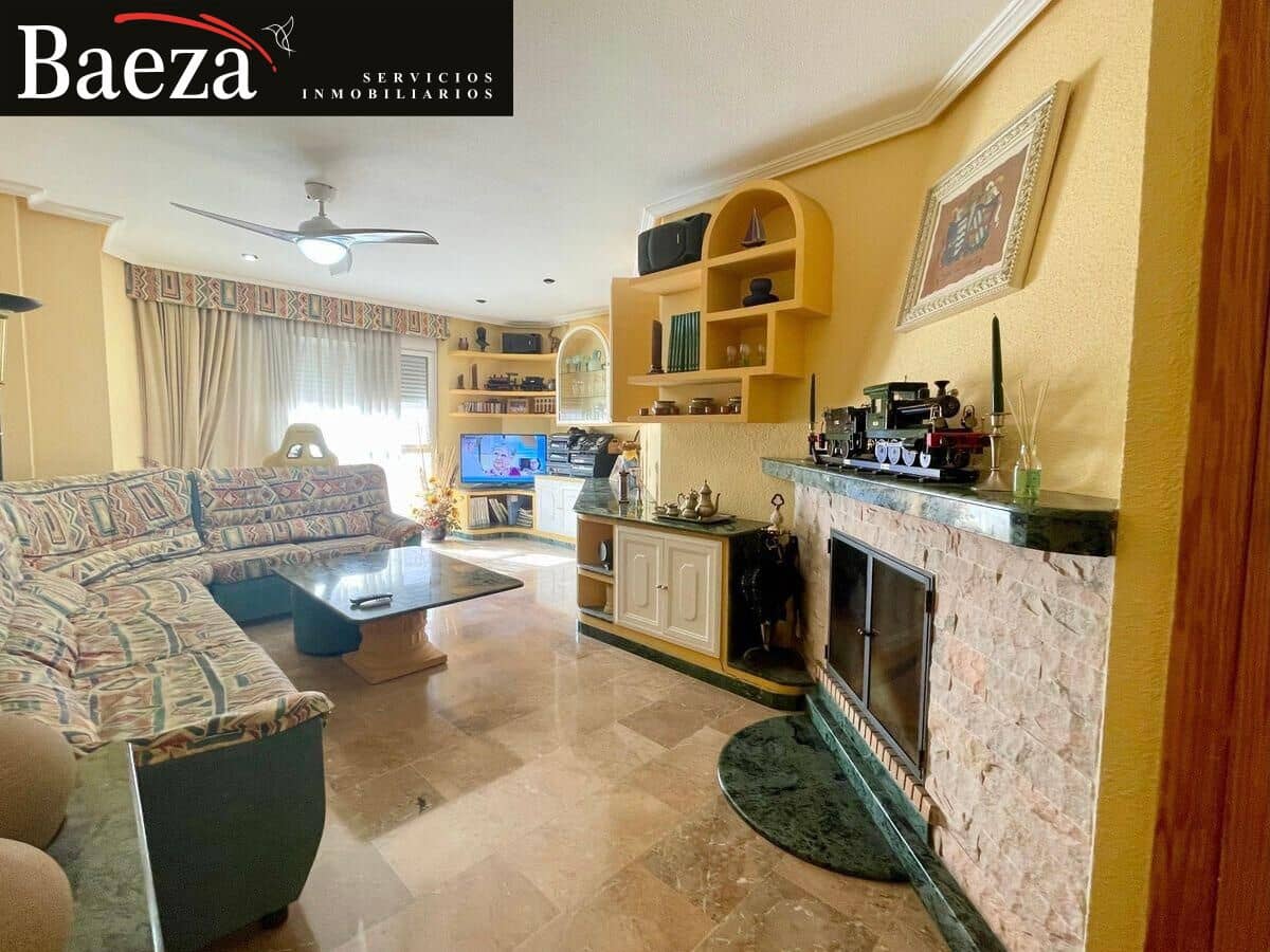 2 bedroom Flat for sale in Muchamiel / Mutxamel with garage - € 210,000 (Ref: 9509689)