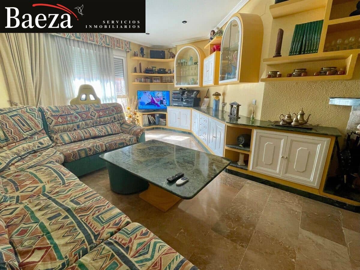 2 bedroom Flat for sale in Muchamiel / Mutxamel with garage - € 210,000 (Ref: 9509689)