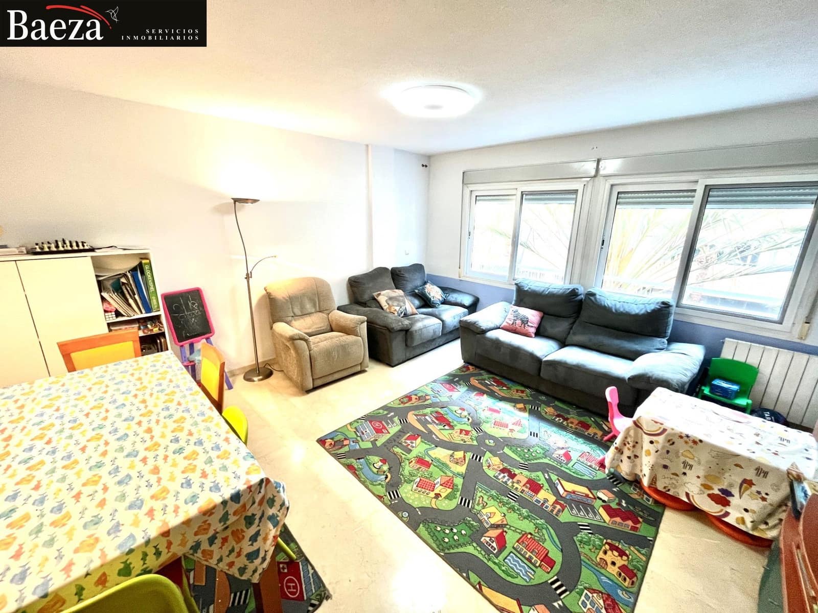 4 makuuhuone Asunto myytävänä paikassa Alicante kaupunki mukana 
autotalli - 350 000 € (Ref: 9509692)