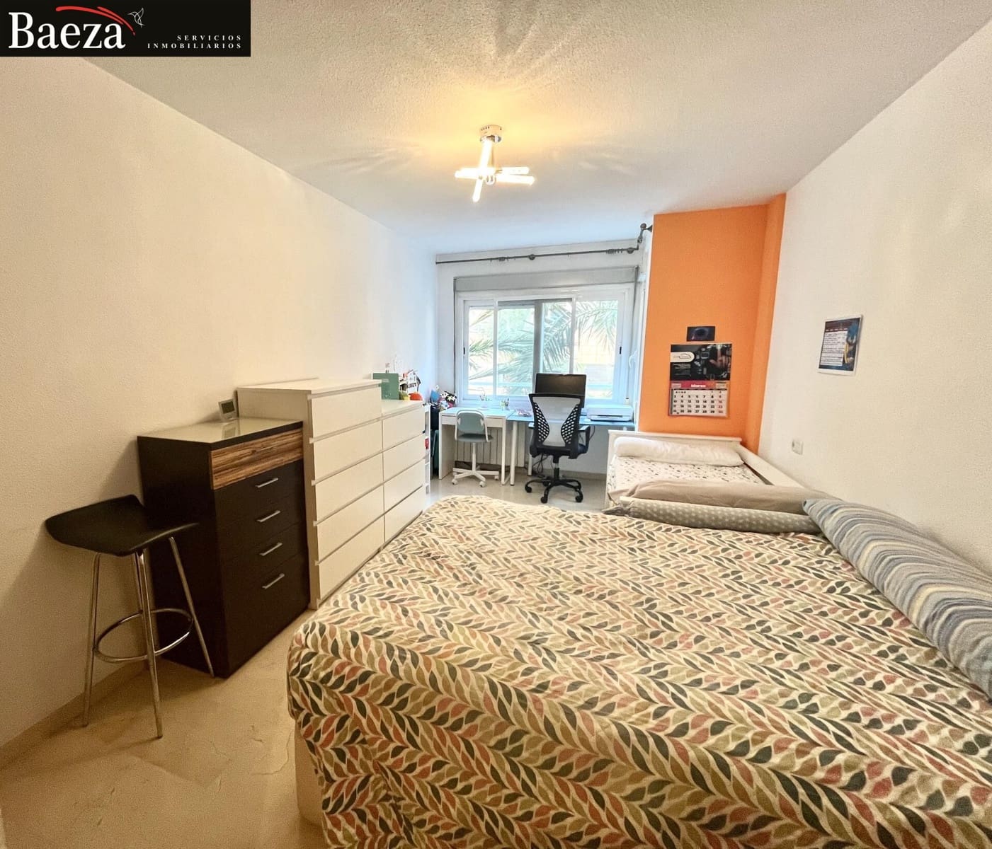 4 makuuhuone Asunto myytävänä paikassa Alicante kaupunki mukana 
autotalli - 350 000 € (Ref: 9509692)