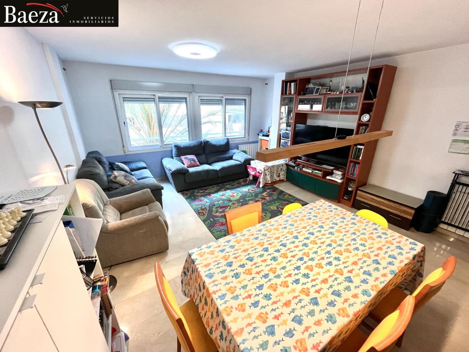 4 makuuhuone Asunto myytävänä paikassa Alicante kaupunki mukana 
autotalli - 350 000 € (Ref: 9509692)