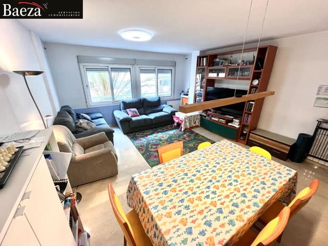 4 makuuhuone Asunto myytävänä paikassa Alicante kaupunki mukana 
autotalli - 350 000 € (Ref: 9509692)