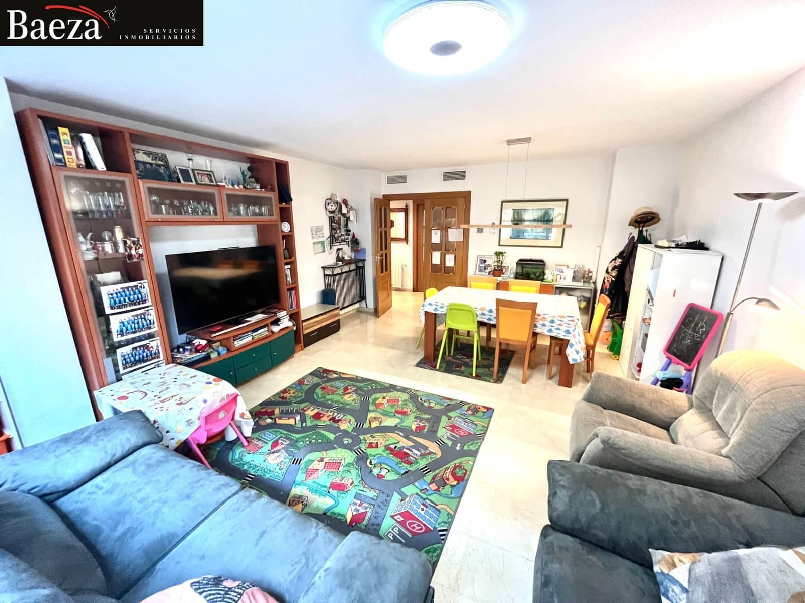 4 makuuhuone Asunto myytävänä paikassa Alicante kaupunki mukana 
autotalli - 350 000 € (Ref: 9509692)