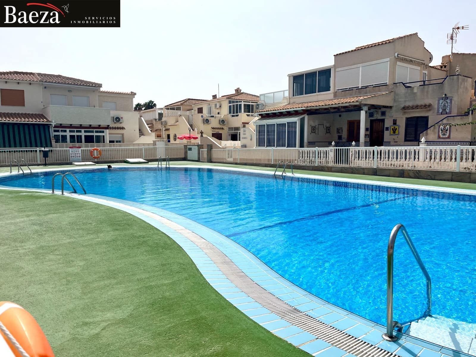 Pareado de 3 habitaciones en Playa Flamenca en venta con piscina garaje - 214.000 € (Ref: 9509696)