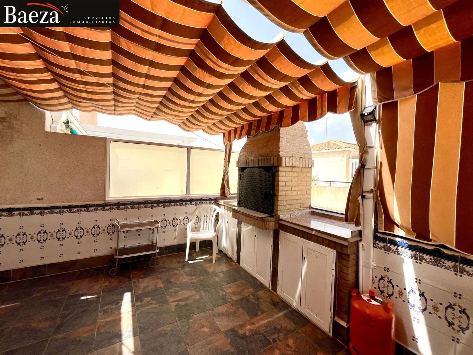 Pareado de 3 habitaciones en Playa Flamenca en venta con piscina garaje - 214.000 € (Ref: 9509696)