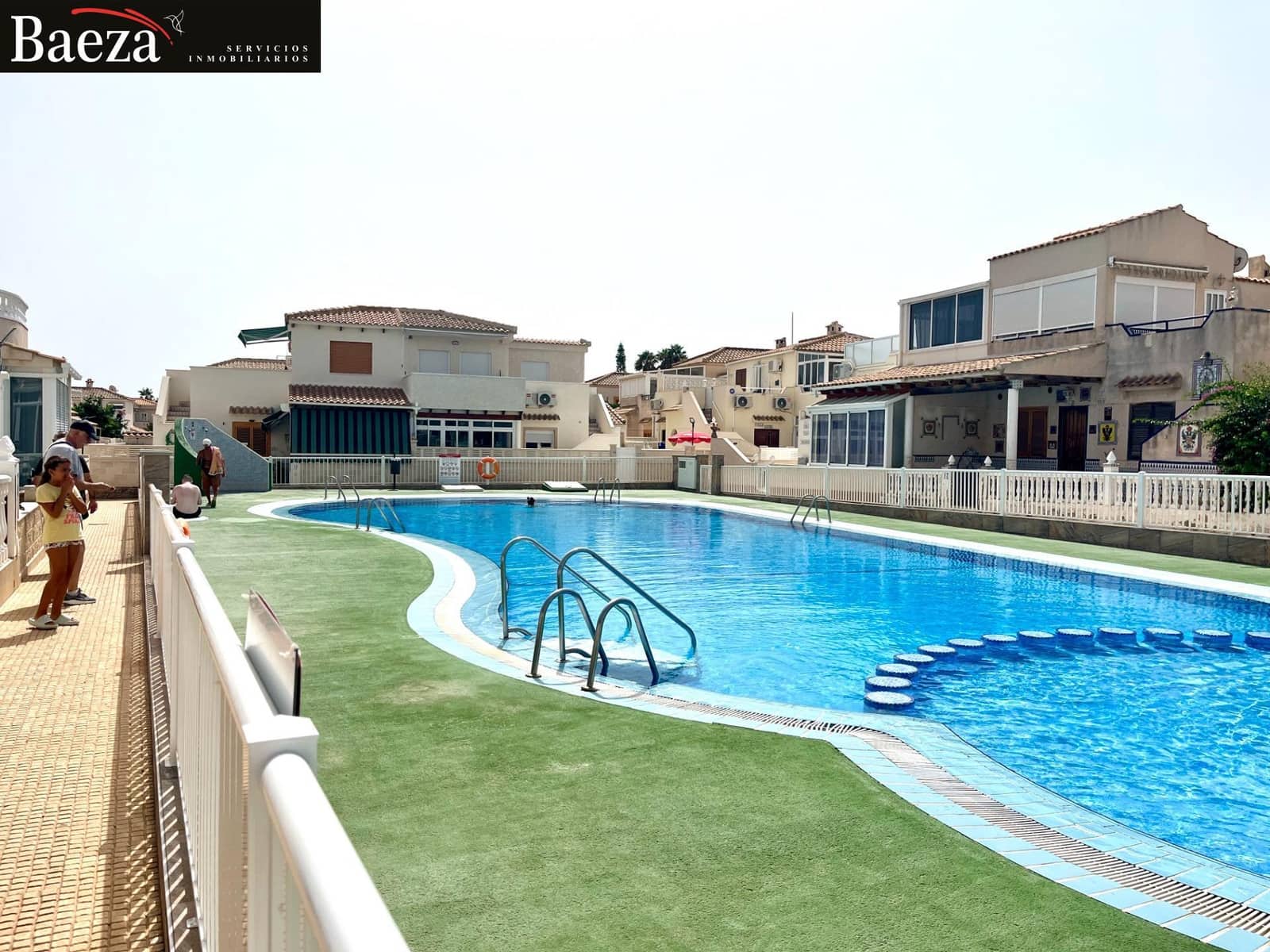 Pareado de 3 habitaciones en Playa Flamenca en venta con piscina garaje - 214.000 € (Ref: 9509696)