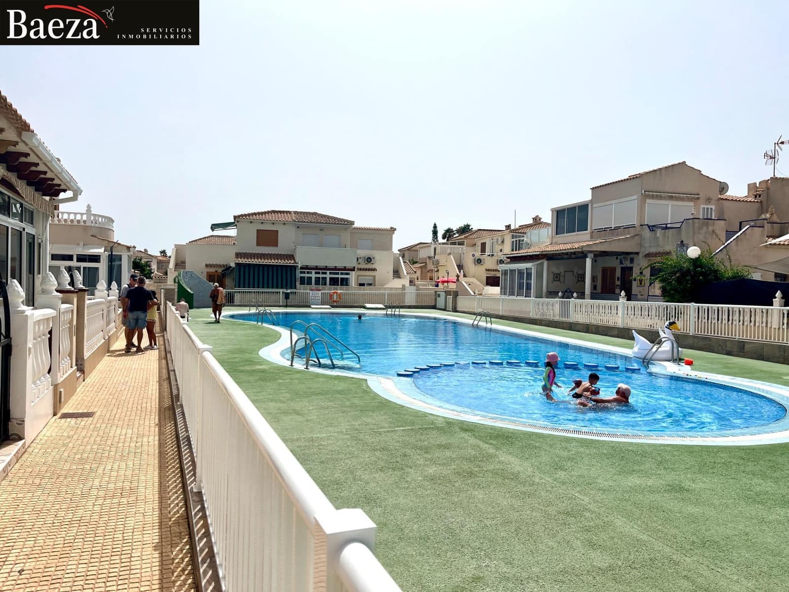 Pareado de 3 habitaciones en Playa Flamenca en venta con piscina garaje - 214.000 € (Ref: 9509696)