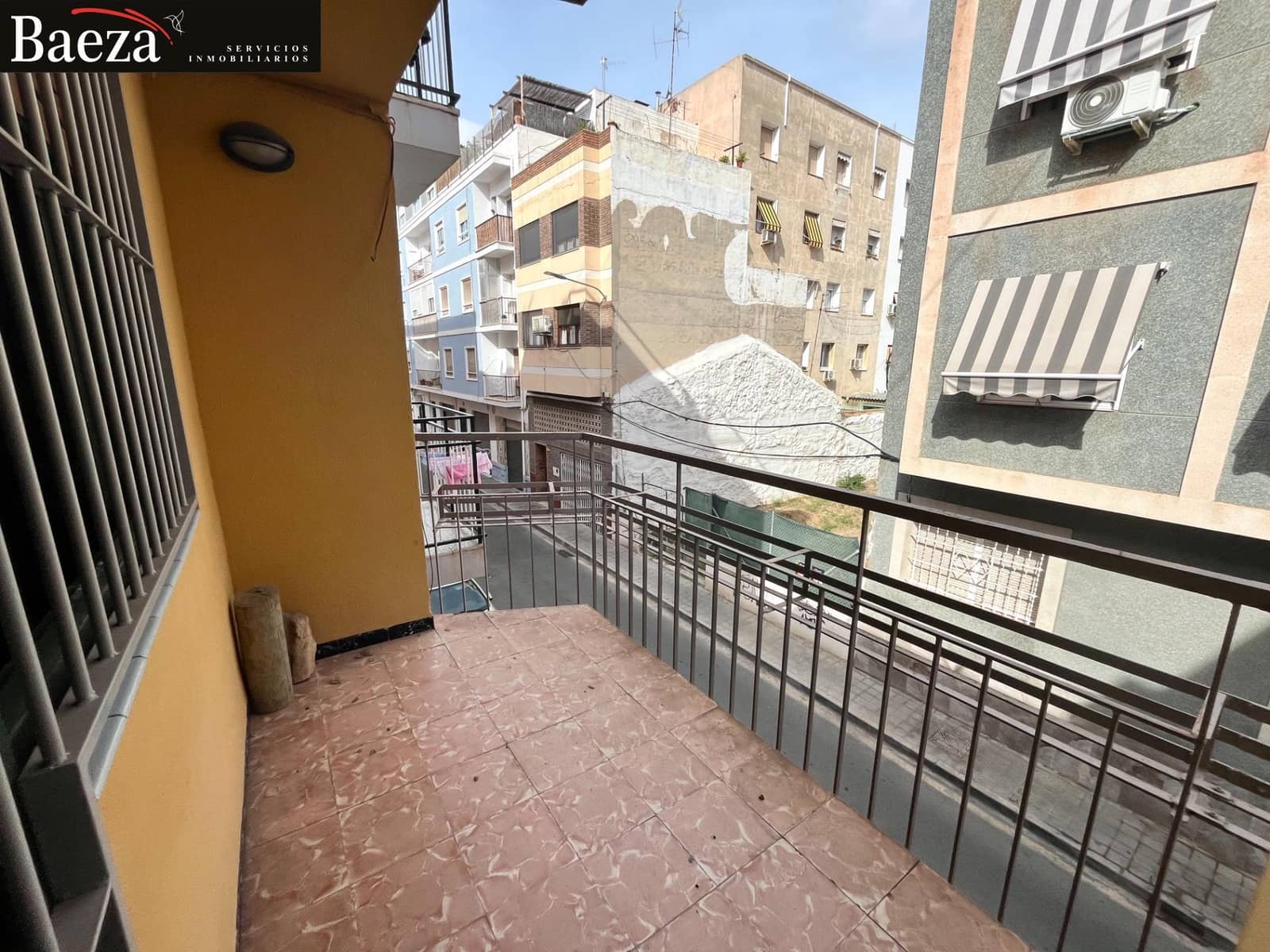 4 bedroom Townhouse for sale in Alicante / Alacant city with garage - € 360,000 (Ref: 9509702)