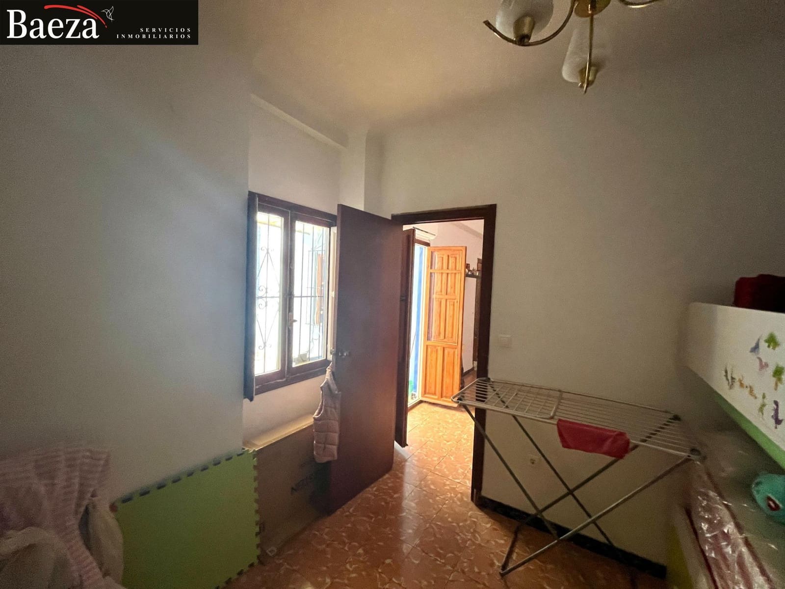 4 bedroom Townhouse for sale in Alicante / Alacant city with garage - € 360,000 (Ref: 9509702)