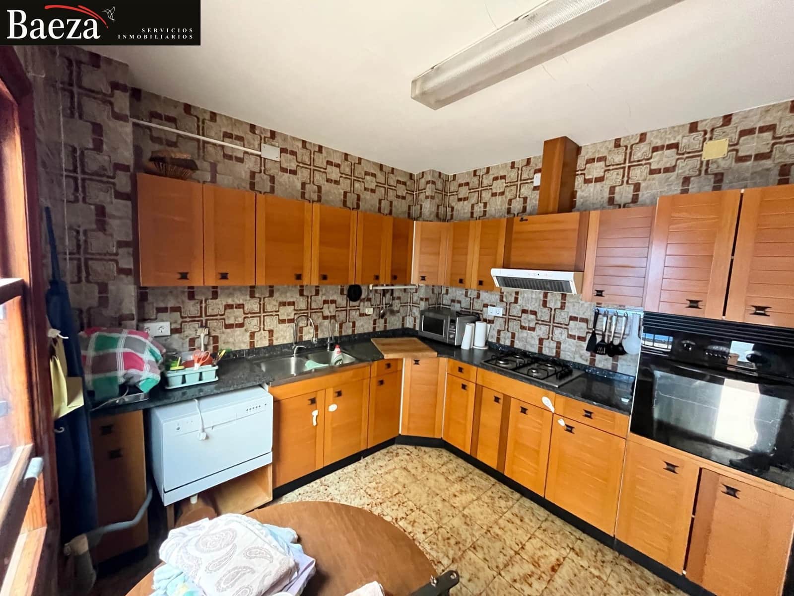 4 bedroom Townhouse for sale in Alicante / Alacant city with garage - € 360,000 (Ref: 9509702)