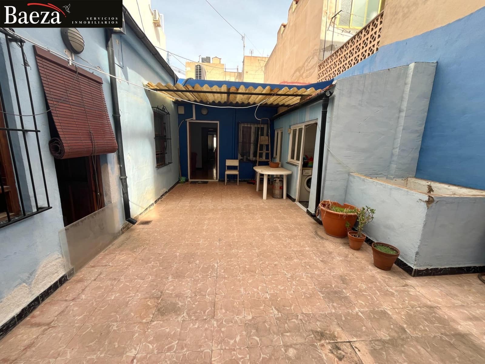 4 bedroom Townhouse for sale in Alicante / Alacant city with garage - € 360,000 (Ref: 9509702)