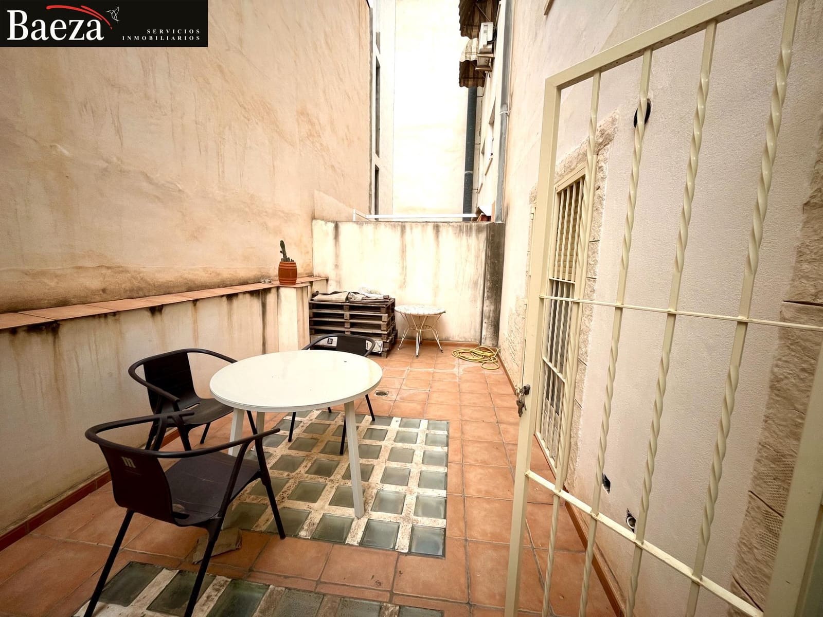 4 bedroom Flat for sale in Muchamiel / Mutxamel - € 207,000 (Ref: 9509705)