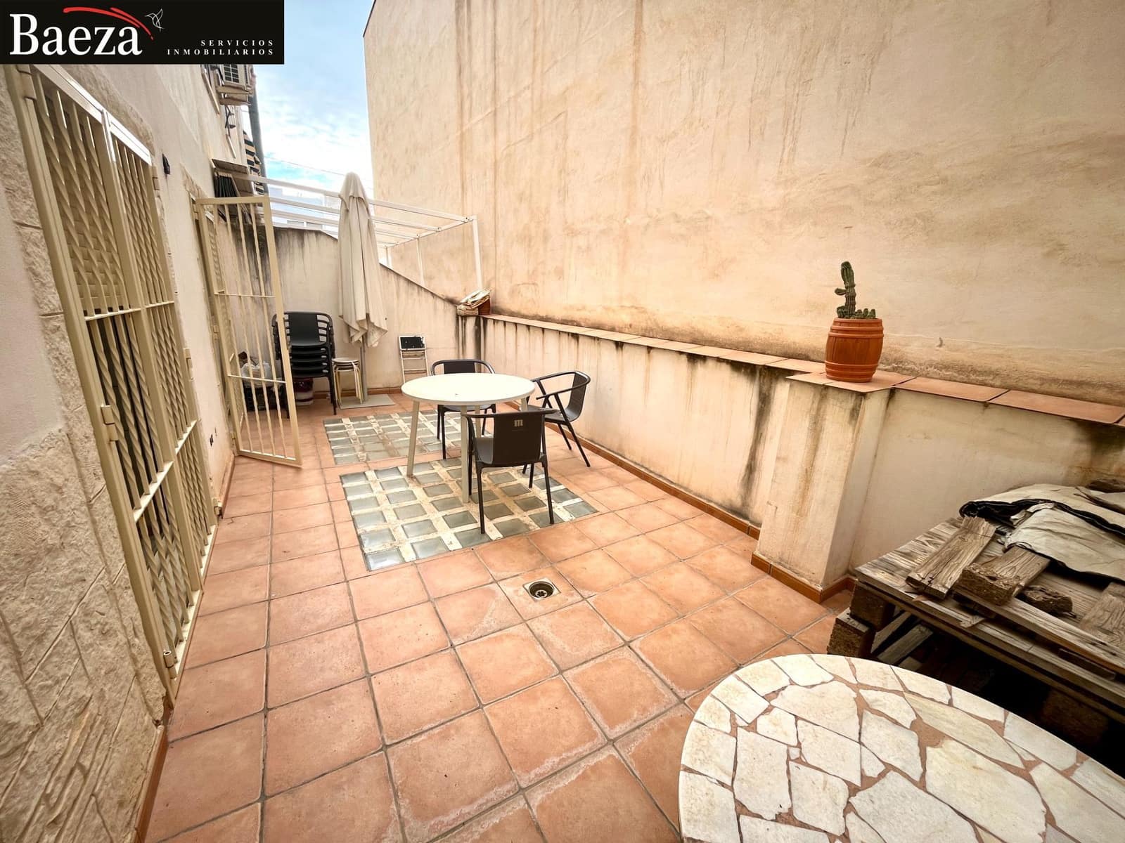 4 bedroom Flat for sale in Muchamiel / Mutxamel - € 207,000 (Ref: 9509705)